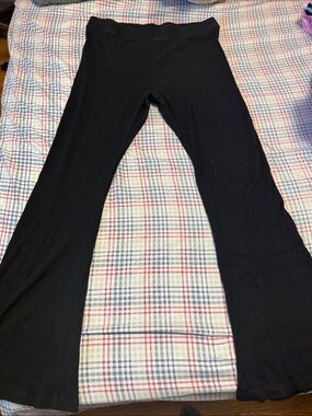 Victoria's Secret Black Ribbed Flared Kids Leggings